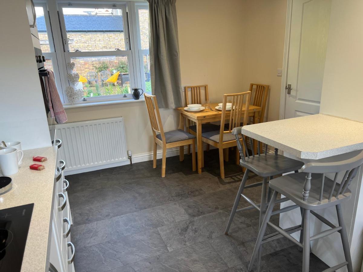 Appartamento Cosy Hillside Annex Stanwick  Esterno foto