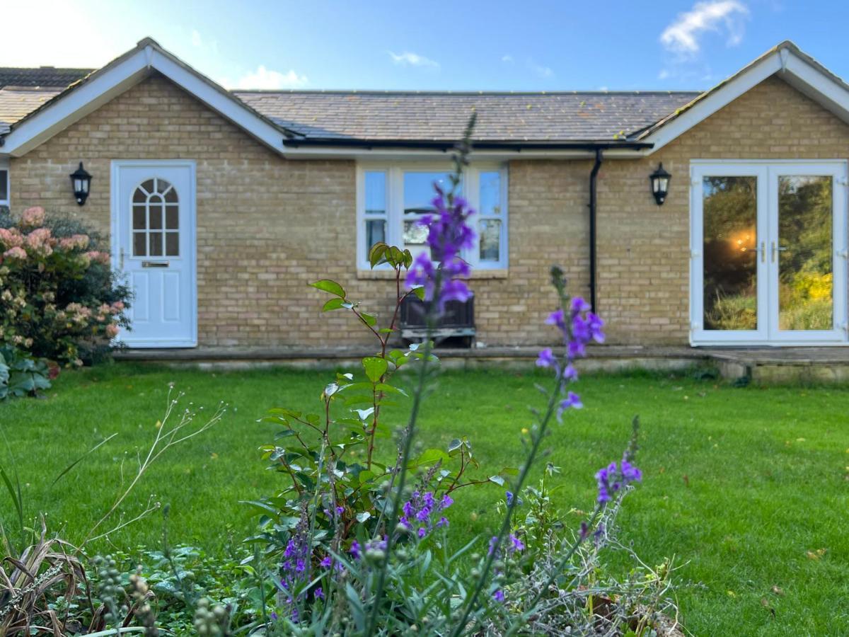 Appartamento Cosy Hillside Annex Stanwick  Esterno foto